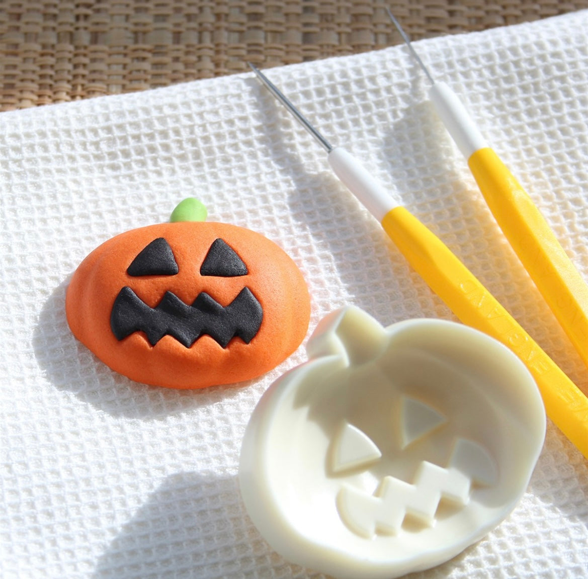 Pumpkin molds