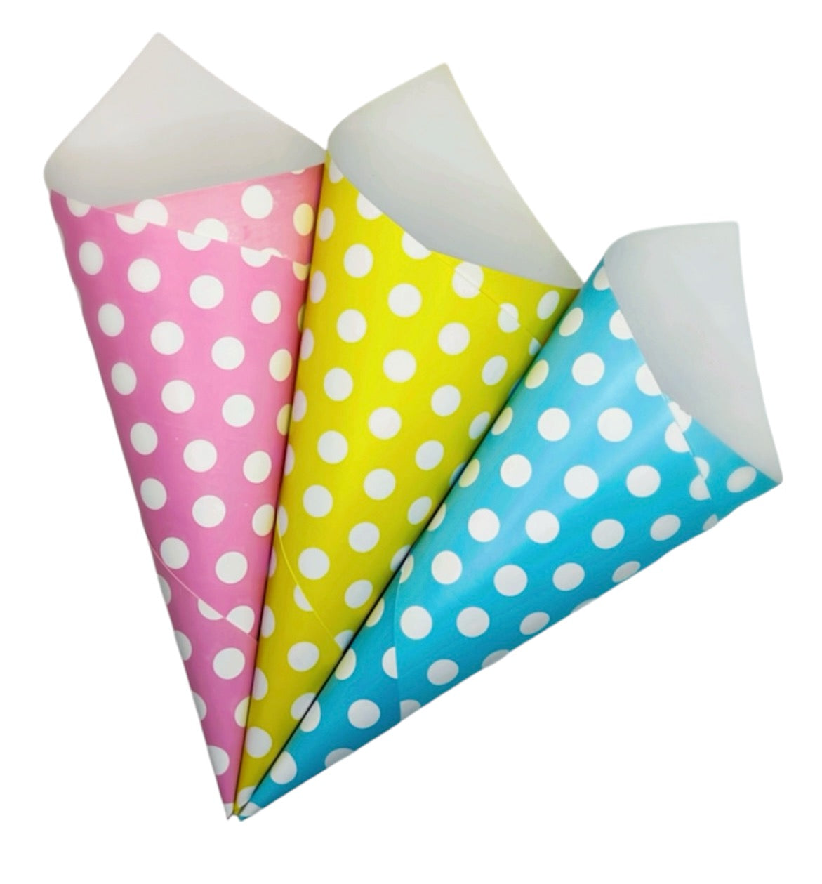 Paper cones with colored polka dots, 24 pcs